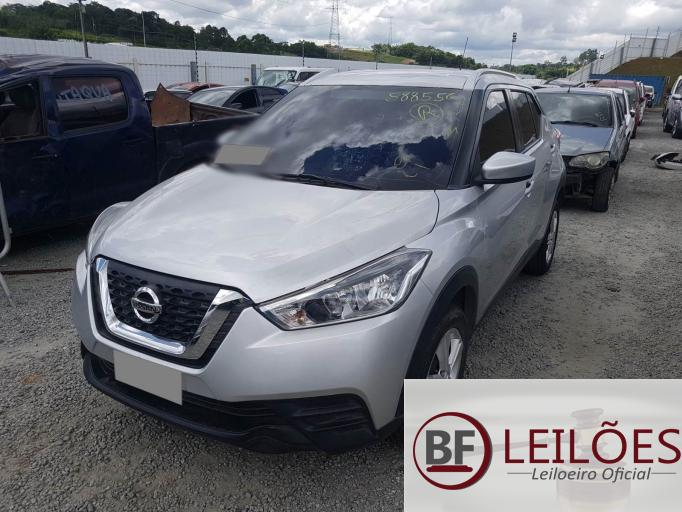 NISSAN KICKS 18/18