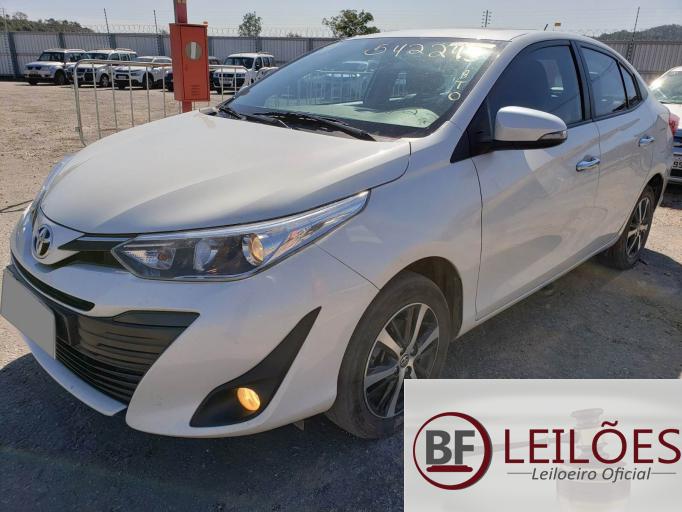 TOYOTA YARIS 19/19