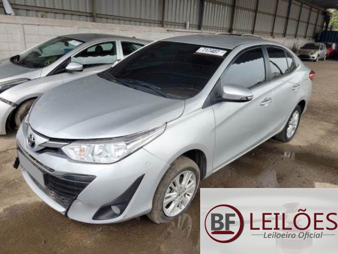 TOYOTA YARIS SEDAN 21/21