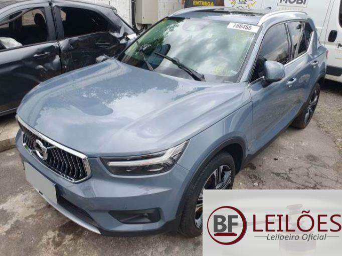 VOLVO XC40 20/20