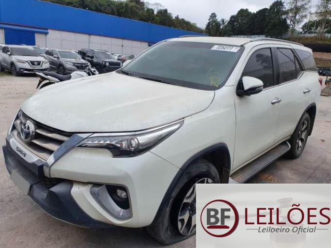 TOYOTA HILUX SW4 18/19