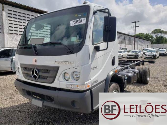 MERCEDES BENZ ACCELO 22/22