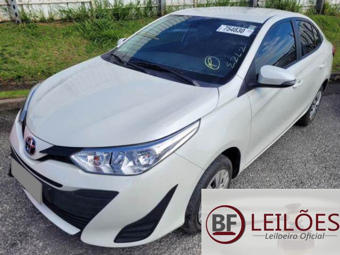 TOYOTA YARIS SEDAN 20/20