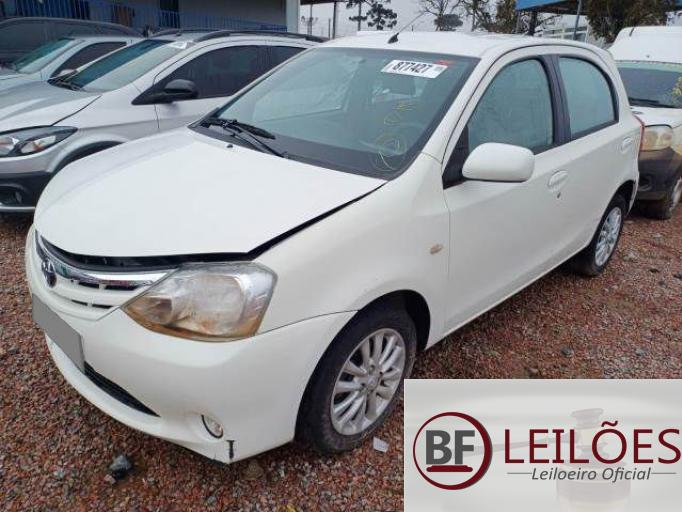 TOYOTA ETIOS 13/13
