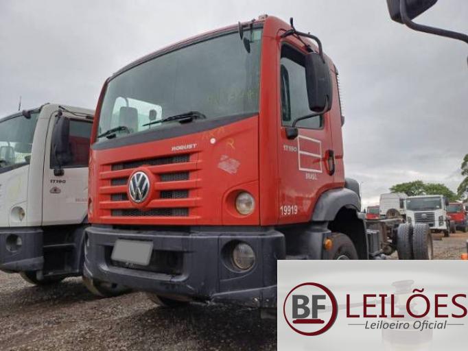 VOLKSWAGEN CONSTELLATION 21/22
