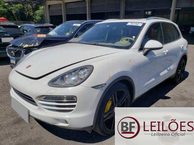 PORSCHE CAYENNE 13/13