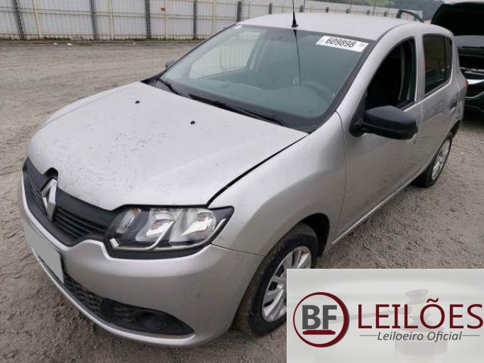 RENAULT SANDERO 18/18