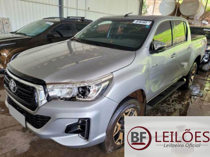 TOYOTA HILUX CD 20/21