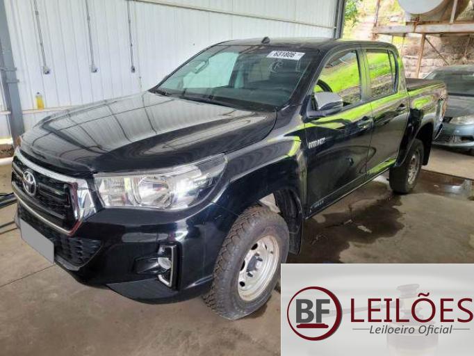 TOYOTA HILUX CD 19/19