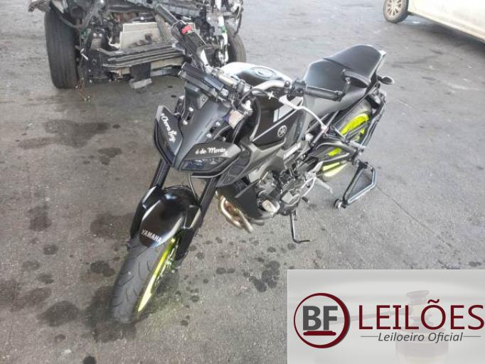 YAMAHA MT-09 20/20